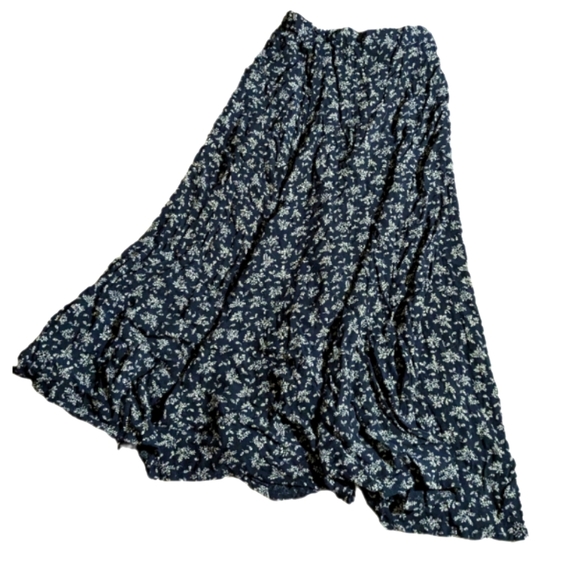 Eddie Bauer gray floral wrap skirt size 10 - Picture 3 of 3